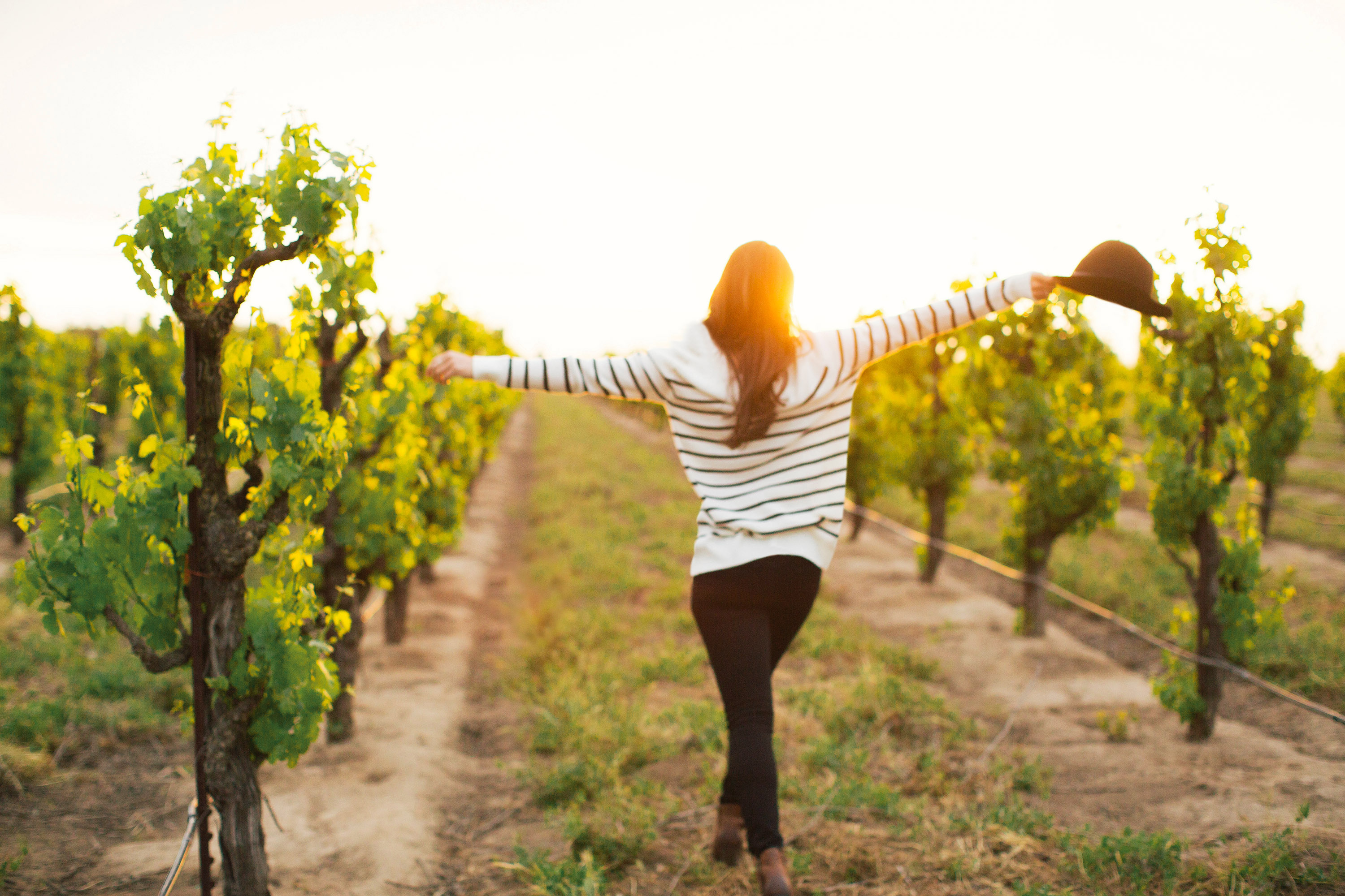 girl-in-vineyard-web